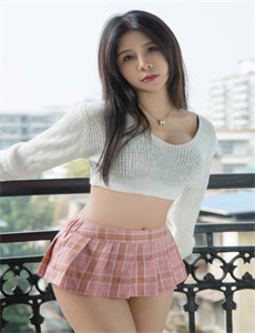 《欧美粗又长又大毛片大开眼戒-妺妺晚上吃我精子黄文》