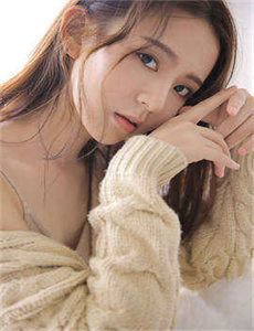 《苹果未删版-美女的光屁屁图片》