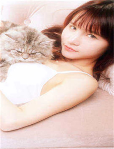 《公交车最后一排被群C的文章-穷山村女娃性事》